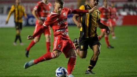 Libertadores River perdió en su debut ante The Strongest Perfil