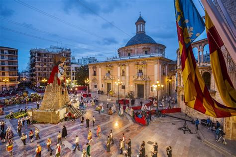 10 Costumbres y Tradiciones en España - Costumbres