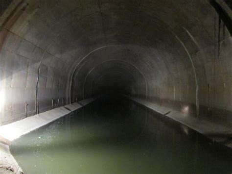 Rare Glimpse Into Underground Tunnels Of River Des Peres