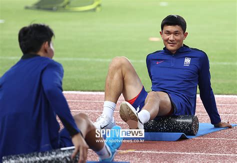 국가대표 수비수 김민재 4년 5개월 만에 파경성격 차이로 결별