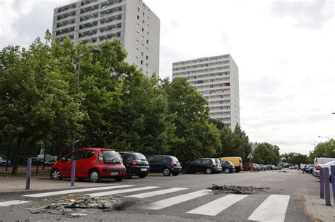 Mort De Nahel Et émeutes Urbaines Le Couvre Feu Sur La Rive Droite De