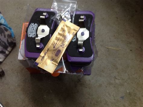 Тормозные колодки — Mitsubishi Outlander XL, 3 л, 2012 года | своими ...