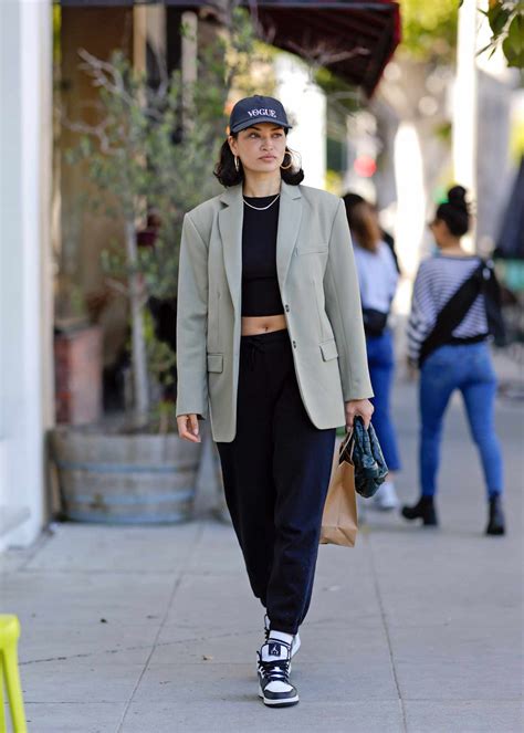 22 Oversized Blazer Outfit Ideas To Try