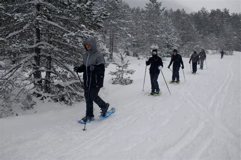 Paseo Con Raquetas De Nieve Por El Parque Nacional De Ordesa Y Monte