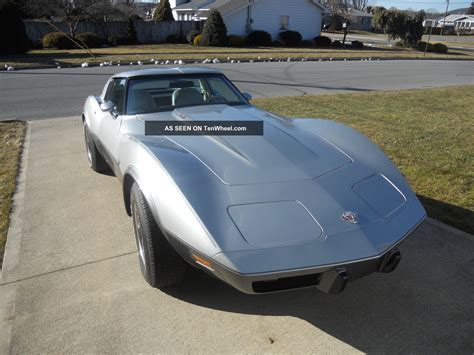 Chevrolet Corvette Stingray Silver Anniversary Edition