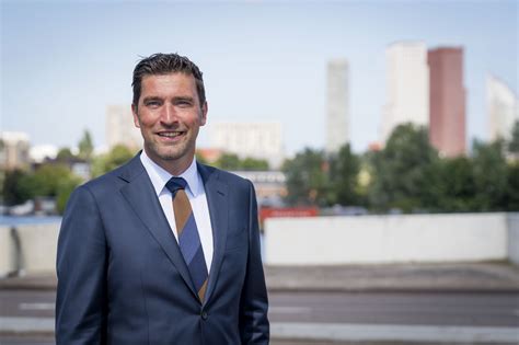 Wethouder Robert Van Asten Den Haag