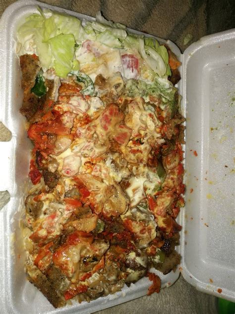 Khan Halal Chicken And Gyro Express Cart Restaurant 31st Avenue And