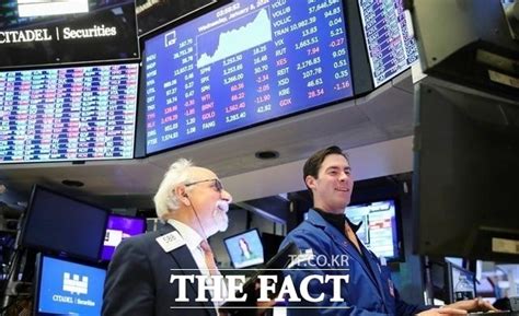 뉴욕증시 기준금리 결정 앞두고 상승 마감애플 123↑ 비즈팩트 기사 The Fact