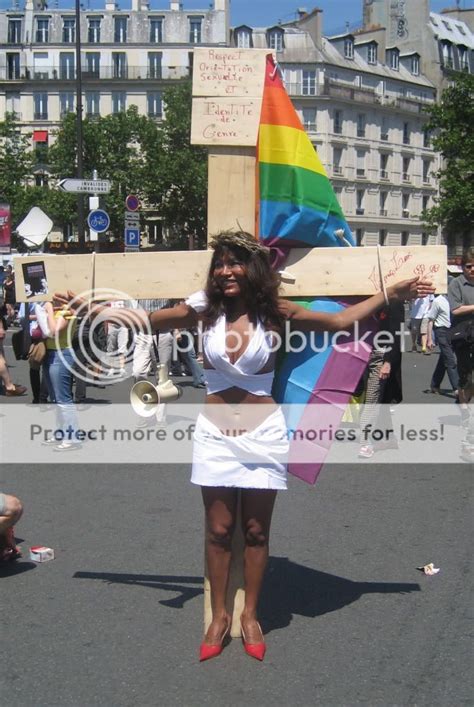 Michael à Paris Paris Gay Pride Parade