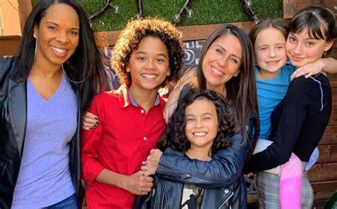 Heres What We Know About The Punky Brewster Reboot So Far Tinybeans