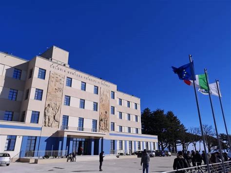 Il Vescovado Agerola Dicembre Al Campus Principe Di Napoli Si