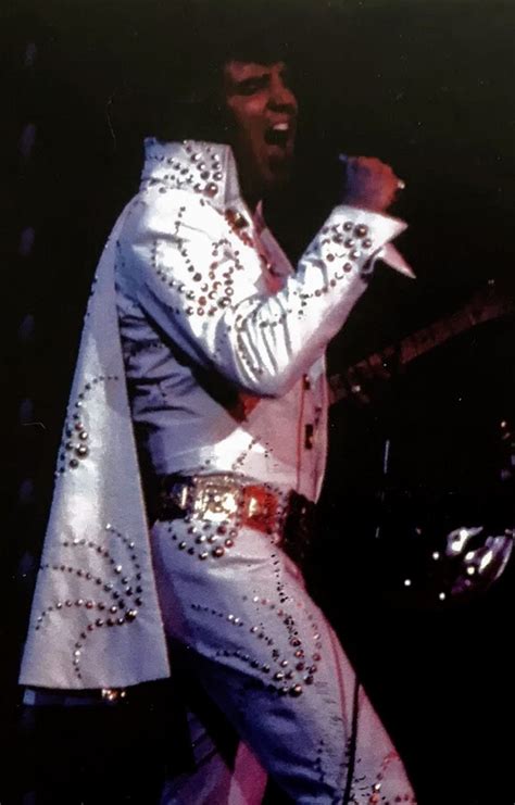 Elvis presley his sensual dance movements in live concerts – Artofit