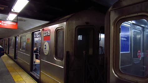 Mta New York City Subway South Ferry And Bronx Bound R62a 1 Train At The