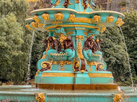 Ross Fountain Edinburgh - How To Visit In Princes Street Gardens!