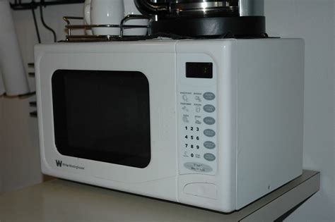 Sold White Westinghouse Microwave 15 Flickr Photo Sharing