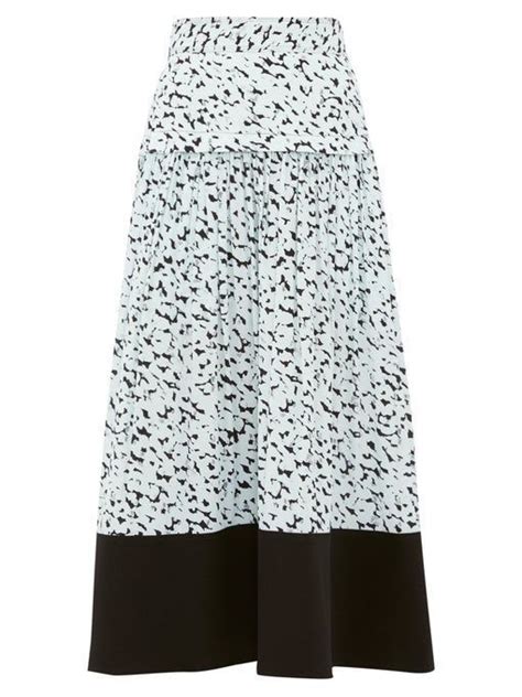 Best Leopard Print Midi Skirts Of 2023 To Work Into Your Wardrobe