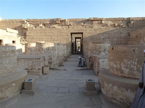 Egipto En Imagenes Templo Funerario De Rams S Iii Medinet Habu