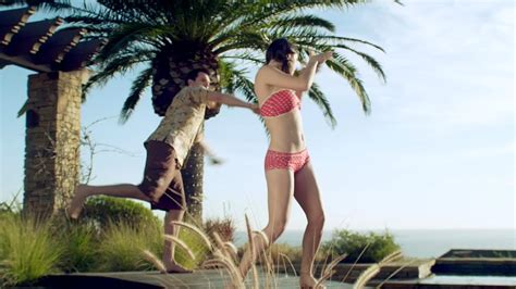 Naked Ali Cobrin In Life S An Itch