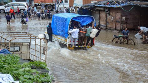 Imd Predicts Light Rainfall With Thunderstorms For Chennai Over The