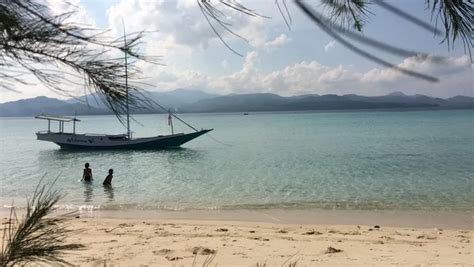 Gili Noko Wisata Pulau Eksotis Di Bawean Gresik Ini Bakal Bikin