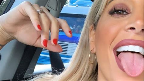 Sol Pérez mostró todo con un escote súper hot