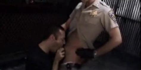 GAY BEARS PORNO Gay Bear Cop Masturbating Tnaflix