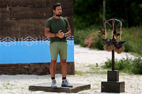 Cum este viața lui Daniel Pavel prezentatorul Survivor România în