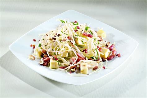 Recette Salade De Chou Blanc Aux Lardons Marie Claire