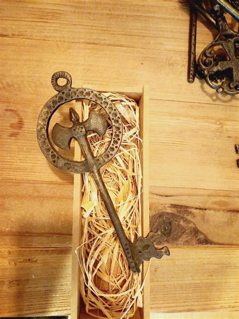 Large Cast Brass Rustic Skeleton Keys Victorian Keysskeleton Etsy