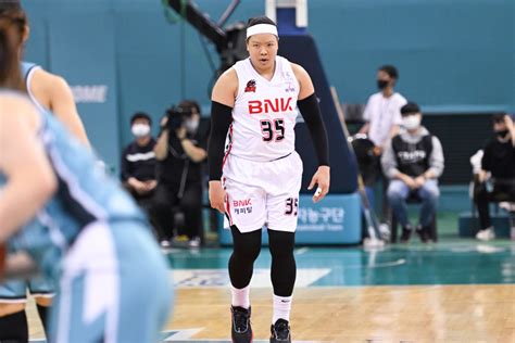 Wkbl 김한별·안혜지·진안 더블더블bnk썸 ′창단 첫 5연승′ 공동 선두