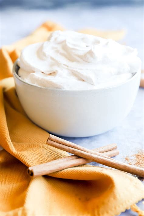 Cinnamon Whipped Cream Cake N Knife