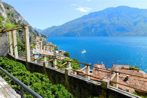 Limone sul Garda: the historic center and town - Visit Limone sul Garda