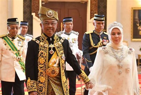 Netizens Gush At Agong And Wife Holding Hands During Coronation