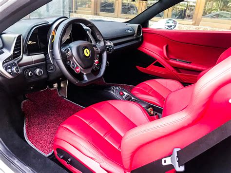 Hot girl mới tậu Ferrari 458 Spider thứ 2 tại Việt Nam là ai