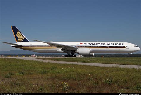 V Swk Singapore Airlines Boeing Er Photo By Klaus Ecker Id