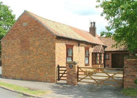 Property Valuation Chapel House Back Lane Barnby Newark Newark