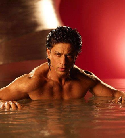 Deepika Padukone Shah Rukh Khan S Unseen Photos From Om Shanti Om