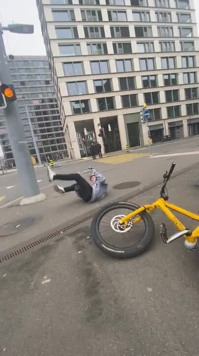 Guy Attempts To Roll Down Ramp Backwards While Balancing Only On Front