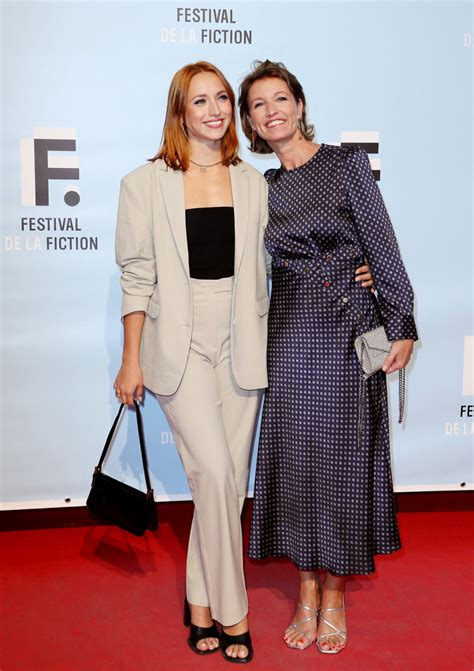 Photo Chloé Jouannet et sa mère Alexandra Lamy au photocall de la