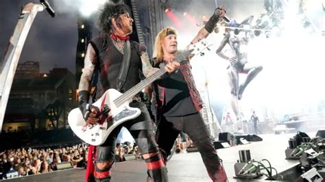 Mötley Crüe y Def Leppard Cuándo se presentan en Chile DUPLOS CL