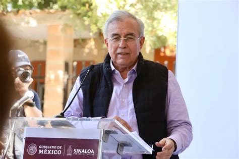 Rocha entrega cinco nuevas calles pavimentadas para Culiacán Gremio