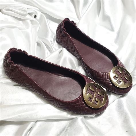 Tory Burch Burgundy Leather Flats Gold Logo Accents Q Gem