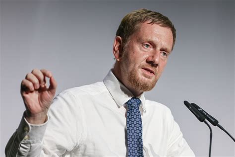 Debatte um Migration Michael Kretschmer fordert weitere Maßnahmen