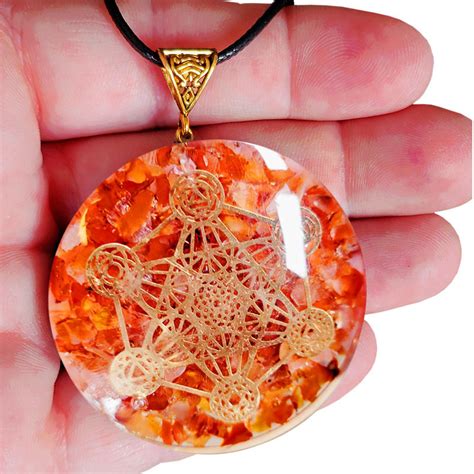 Pendentifs Orgonite Cornaline Metatron 5 Cm Artisans De Madagascar