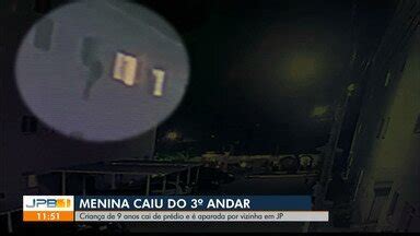 JPB1 Criança de 9 anos cai de 3º andar de prédio e é aparada por