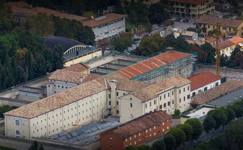 Studio In Carcere 2 Nuovi Laureati Nella Casa Di Reclusione Di