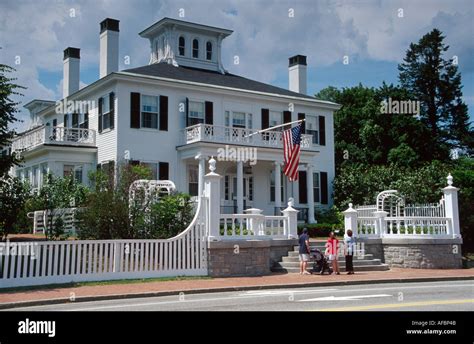 Built 1833 Governors Mansion Me038 Hi Res Stock Photography And Images