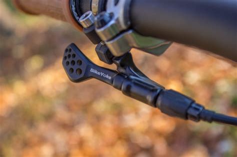 Review The Bikeyoke Revive Dropper Post Is Exceptional Singletracks