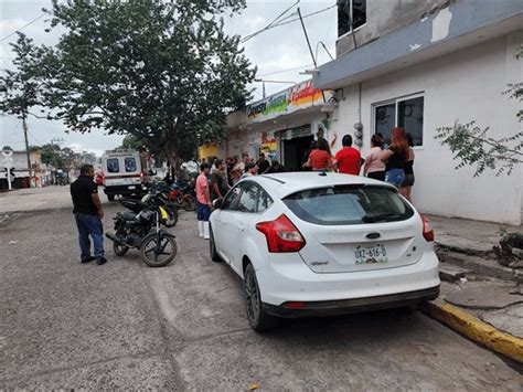 Joven Motociclista Sufre Fractura Expuesta Tras Accidente En Moto