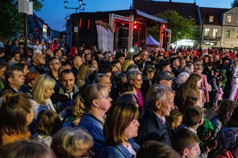 Rynek w Starym Fordonie oficjalnie otwarty Fontanna zatańczyła po